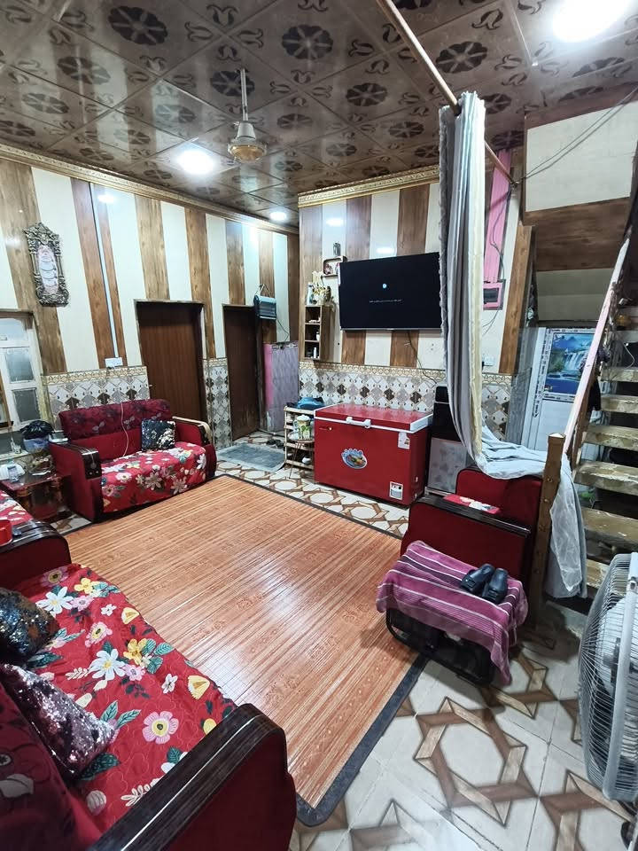 طابق اول 
ديوان +غرفه+مطبخ+حمام+توليت+صاله 
نوب طابق ثاني غرفه +غرفه+حمام+صاله 
مساحت بيت بل طابو 86 متر مربع بل بنيان 100 متر مربع طابو صرف بسمي
ستفسار مراسله وتساب او تصال ***********
