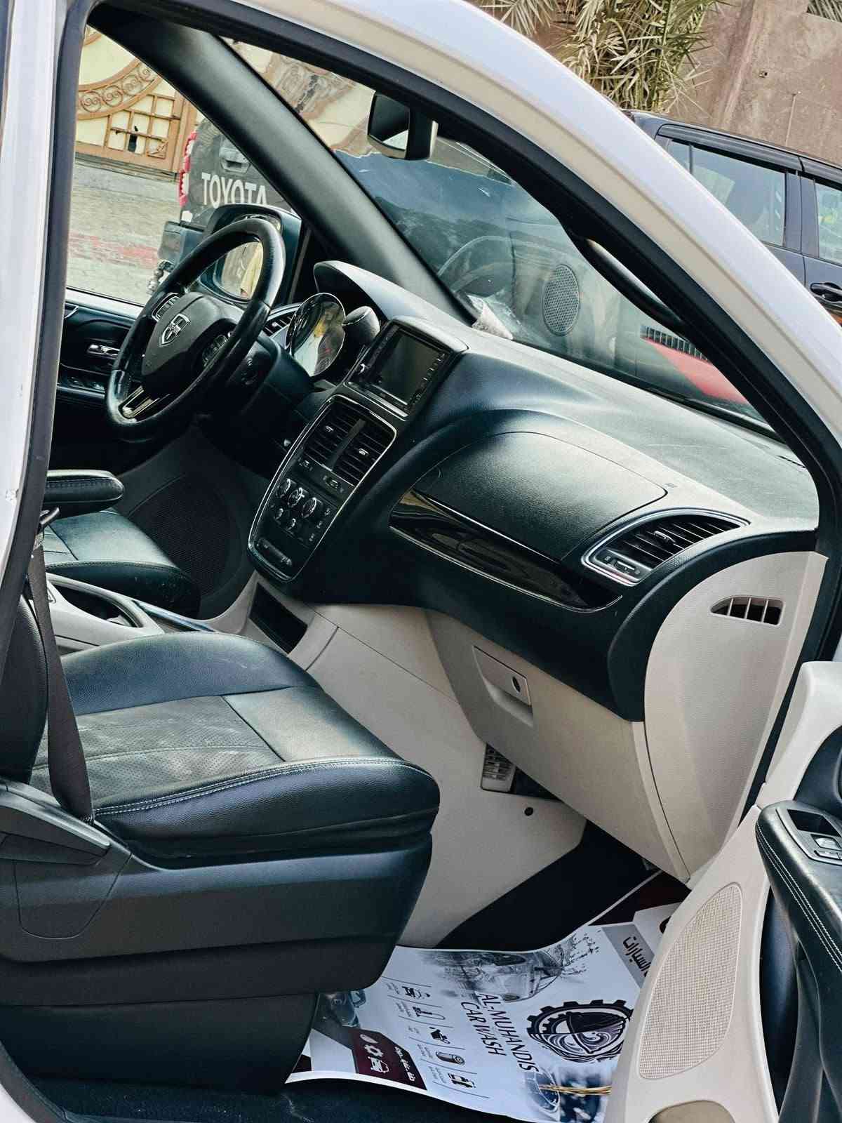 دوج كرفان موديل 2019 السعر 143 مع مجال بسيط للأستفسار ***********
فئه SXT حادثها قطعه وحده فقط جاملغ امامي ايمن المواصفات بيبان كهرباء جنطة كهرباء كشنات كهرباء كشنات جلد فرس بالسقف 3 شاشات بالسقف فرس ارضي شاشه كبيره كامره خلفيه تبريد مركزي تحكم ستيرن جهتين مثبت سرعه نظام ايكو تقليل وقود محرك 3600 حداديه جديده تخم تاير جديد السياره جاهزه بدون اي نقص مكاني كربلاء المقدسة السونار و الحادث بالمنشور

نص مكتوب في الصور:
- المحترف المحترف لفحص السيارات سيوف سعد - الشارع الرئيسي - بداية شارع المرور *********** ALMUHTARIF تقرير الفحص النهائي : اسم الزبون : ابو جاسم الماركة : دودج سنة الصنع : ٢٠١٩ تاريخ الفحص : ٢٠٢٦/٩/٢٧ النوع : كرفان رقم العجلة : ٤٩٠٧٩ وقت الفحص : ٥ م ملاحظة : نخلي المسؤولية بعد انتهاء الفحص وتسليم التقرير الى الزبون غير مسؤولين عن الكص والعيب الشرعي الجانب الايمن: فتح وصبغ وبارد محدد الجانب الايسر : خدوش الجانب العلوي : خدوش المصد الخلفي : بارد محدد المصد الامامي : فتح وبارد محدد تبديل كلير حالوب