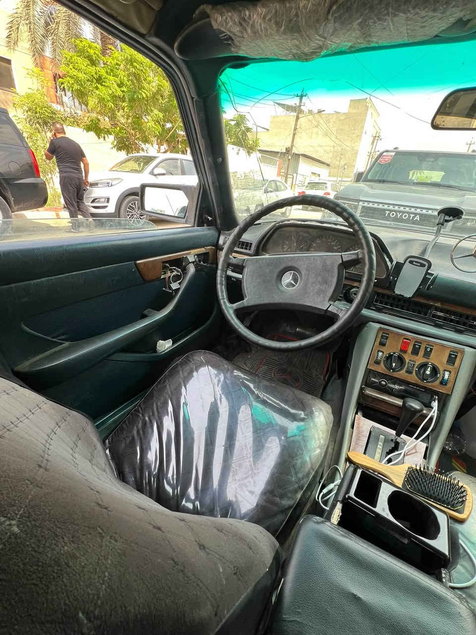مارسدس رئاسي مديل 85 رقم واسط تحويل ثاني يوم محرك بطه ٢٥٠٠ كارتون سعر 38 وبيهه مجال مكانهه عماره تواصل ***********

