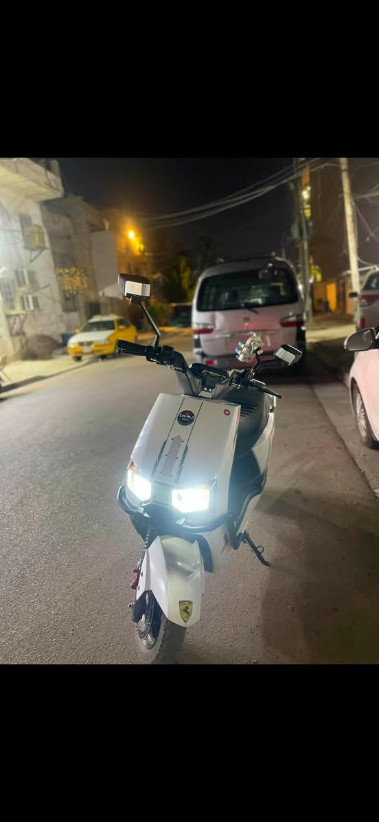 سلام عليكم دراجه لبيع شحن دراجه نضيفه مابيه نقص بس ستاند تعليك موجود اني فاتحه مكاني مرور الطوبجي رقمي***********
