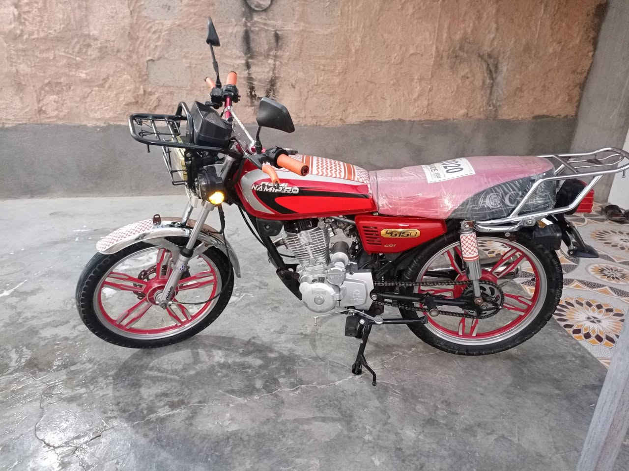 موطور للبيع موديل 20منفيس سعر 550بي مجال بصيط رمادي الجزيرة الهاتف ***********

