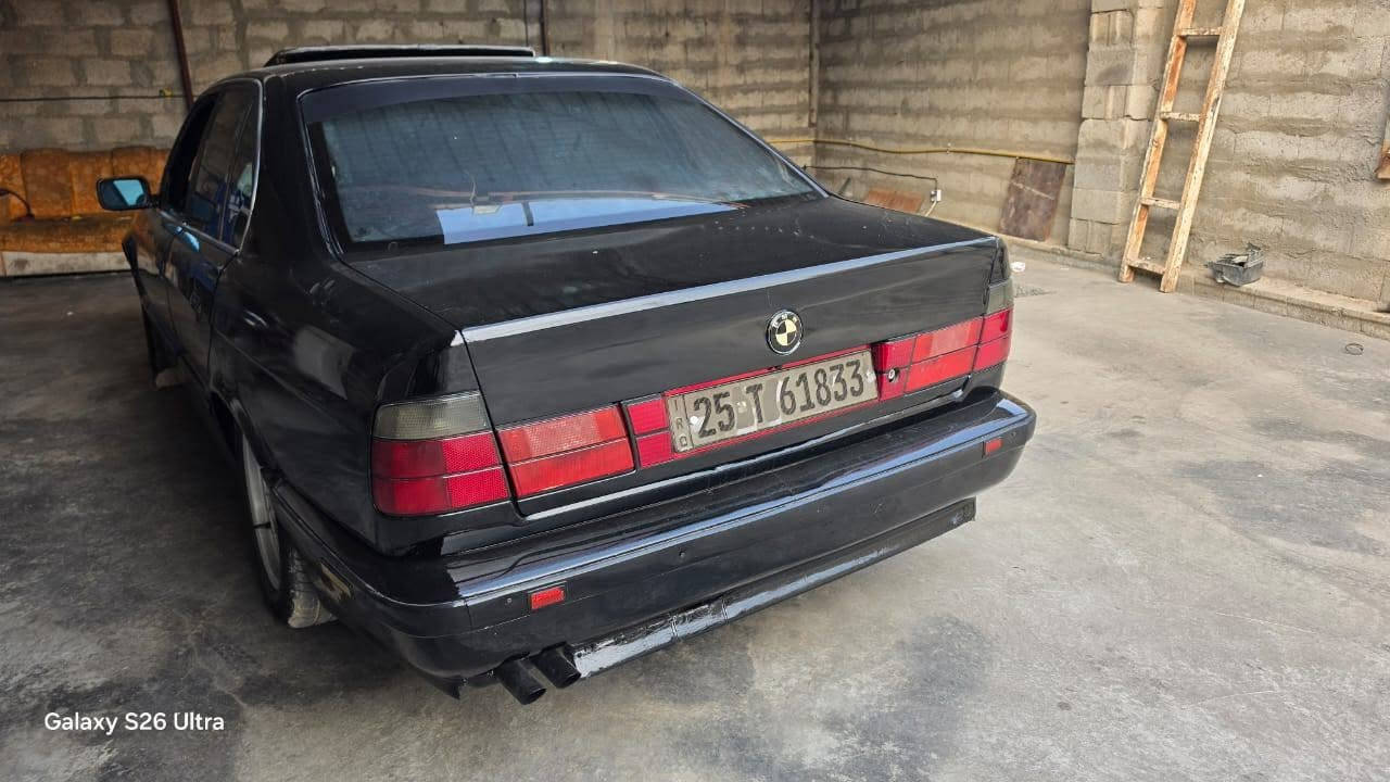 بي ام موديل 1990محدث 1995محرك كير بل شرط 4جام كهربائية سلايت كهربائية دواخل صاج بجم عريض سنوي جديد شرط تحويل سياره جاهز سعر44بيها مجال *********** كركوك, العراق
