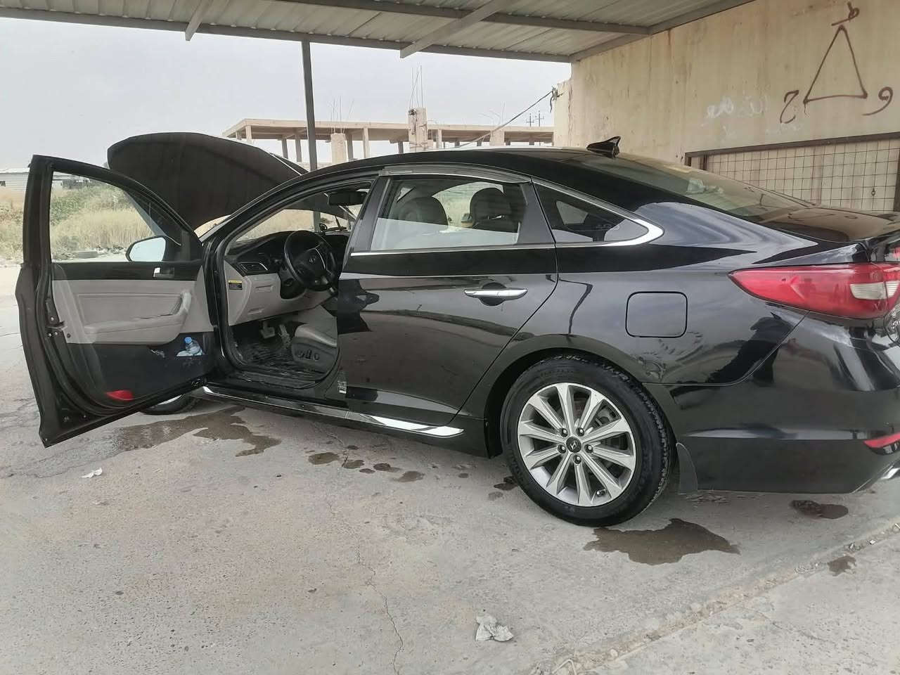 سوناتا ٢٠١٦ • اسود • حادث