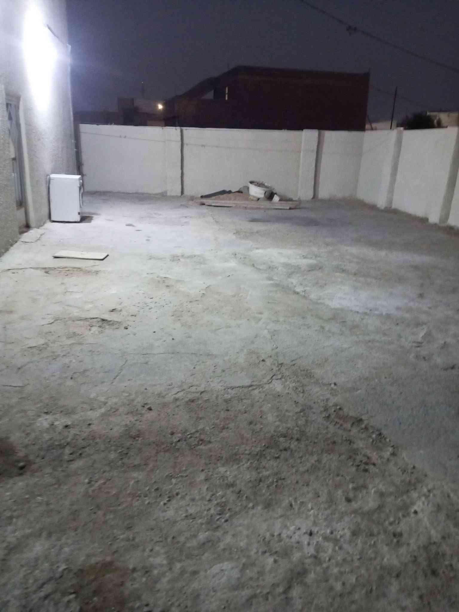 اسلام عليكم بيت للبيع المساحه 306 الكرغوليه صاير بلوسط قريب عله مدرست المسار وقريب عله جامع الامام علي مستعجل عله بيعته مبني نص كراج واتساب ***********
