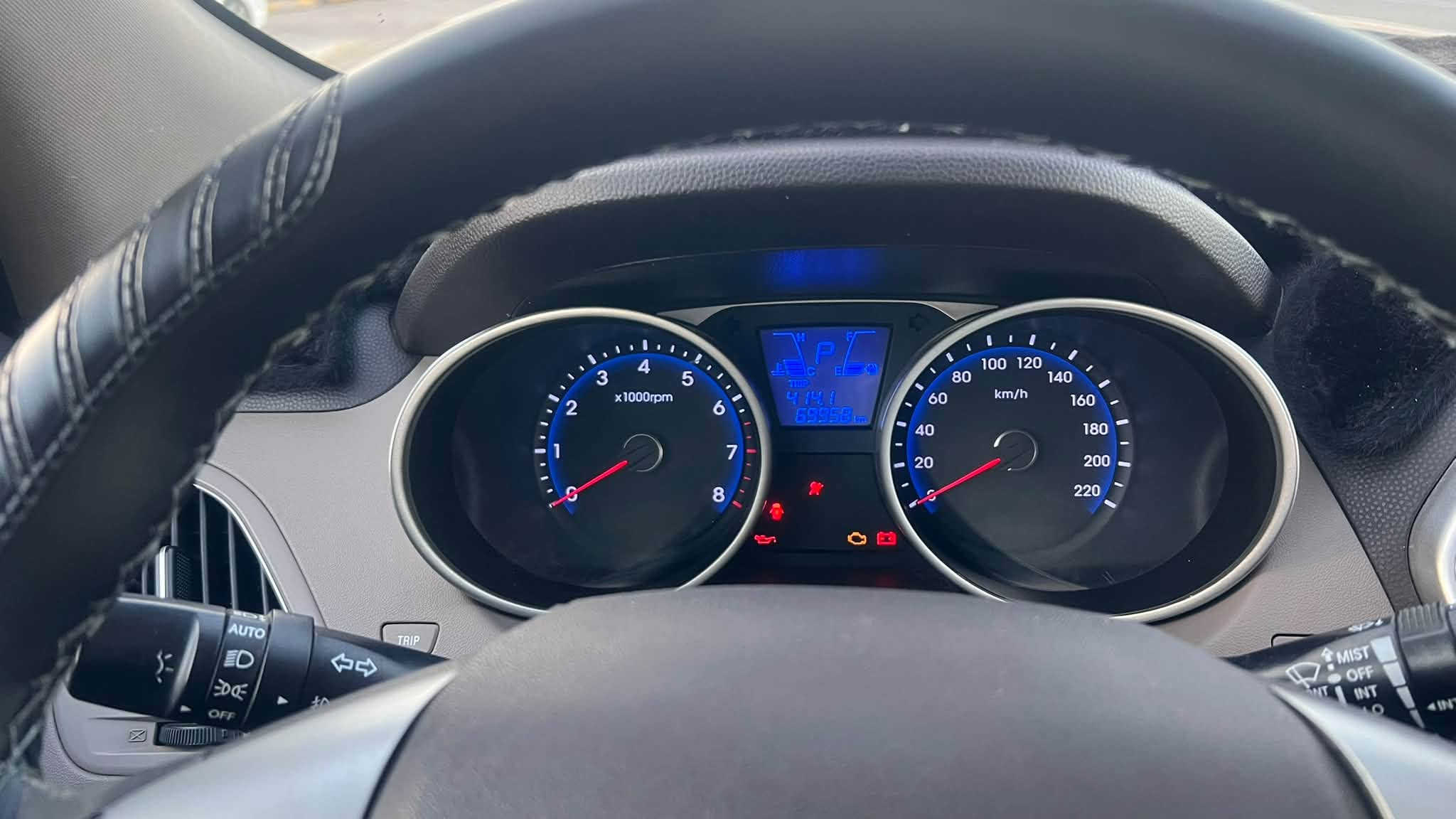 السيارة كفالة عامة ما عدا مقدار شبر صبغ بالبنيد في مقدمة البنيد فقط والباقي كفالة عامة.

المواصفات:-
1️⃣ بانوراما
2️⃣ تحكم ستيرن
3️⃣ سويج عادي

4️⃣ المحرك 2000 لا تنقيص ولا تبخير والگير بوضع الشركة
5️⃣ الرقم بغداد السنوية بأسمي
6️⃣ ممشى السيارة  69958 

#السعر:- 135 $ ورقة وبيه مجال 

الاستفسار على الرقم

‭***********‬
