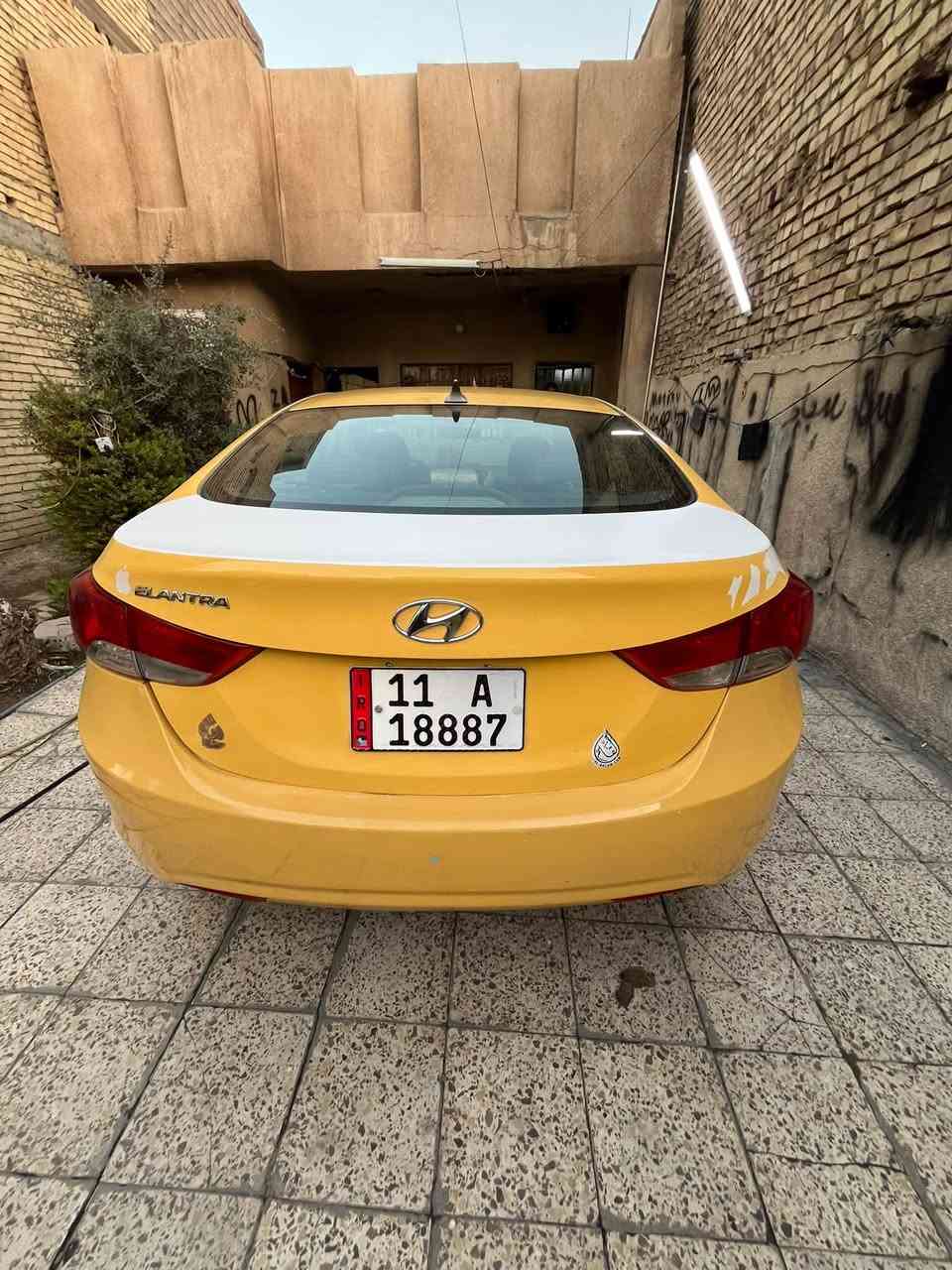 سلام عليكم النترا موديل 2013 وارد امريكي حادثه جاملغ امامي فقط سيارة جاهزهه كير مكينة تبريد صدر معروضه ٨٨ وبيه مجال بسيط مكاني بغداد البياع للاتصال ***********

