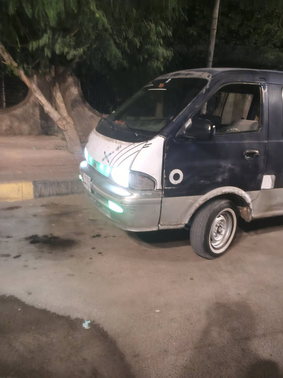 كيا بريجو • ١٩٩٥ • تايرات نضيفات