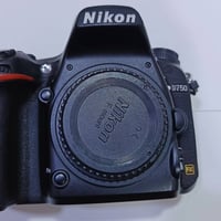 نيكون D750 • شتر ٣٤٠٠٠ • عدسة ٨٥