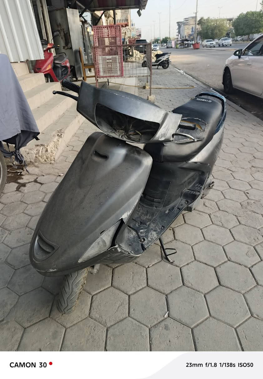 السلام عليكم 
دراجة فراشة للبيع السعر 300 وبيها مجال للشراي 
وضعها مثل ماموضح بالصورة الدراجة مفتوحة مجفته

عنواني بالنجف حي الجامعة
للتواصل 
***********

نص مكتوب في الصور:
- CAMON 30 • 23mm f/1.8 1/77s ISO50
- CAMON 30 • 23mm f/1.8 1/126s ISO50
- CAMON 30 23mm f/1.8 1/138s ISO50
- CAMON 30  23mm f/1.8 1/94s ISO50