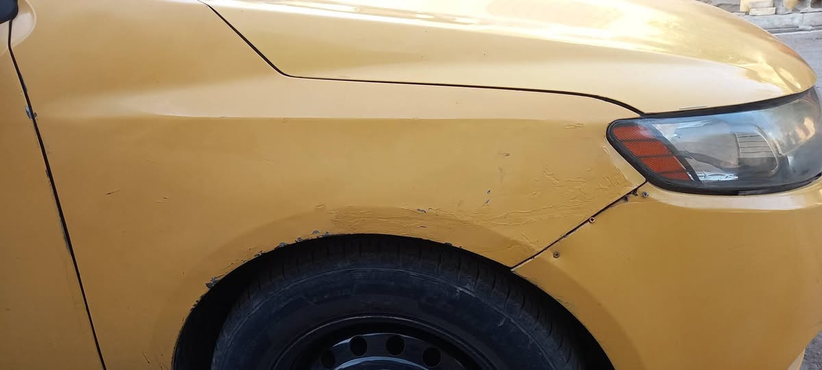 السلام عليكم عندي فورتي صفره موديل ١٣ رايد مراوس باوبترى اتصال على الرقم أو واتساب ***********

