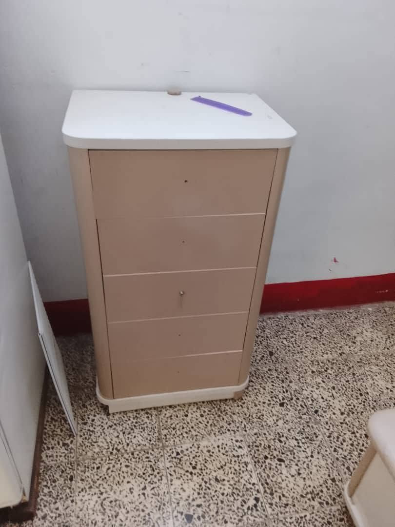 غرفة نوم للبيع
العنوان النجف

للاستفسار ***********
