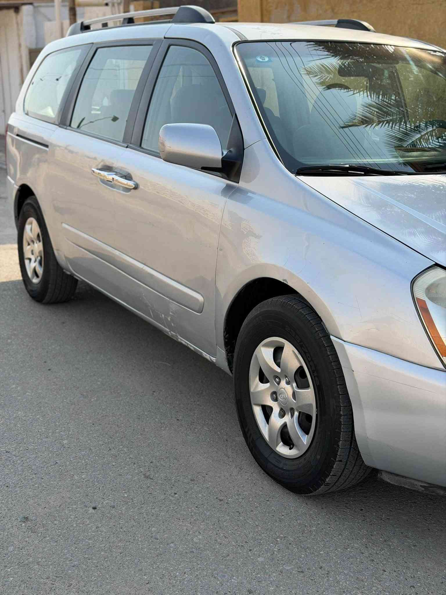 السلام عليكم
سيدونا موديل 2007
محرك 3800 
رقم بغداد نكليزي بأسمي 
السعر 122 وبيه مجال  

 العنوان السماوه قضاء الخضر 
***********
