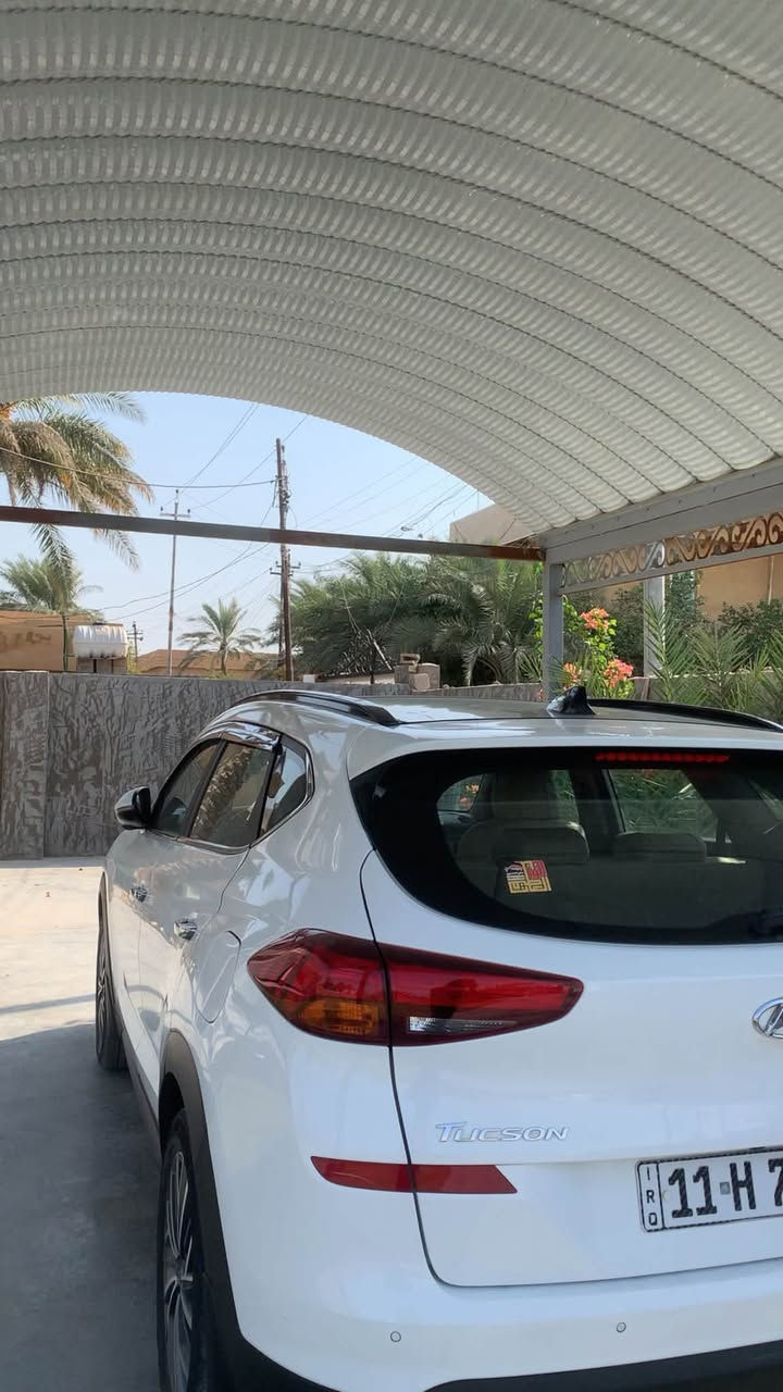 سلام عليكم
للبيع فقط توسان موديل 20 

خليجي كوري اصل 

سياره جيتي لاين بنوراما فتحتين 

بصمه تشغيل بصمة ترحيب ابواب 

سايد بريك بالرجل مو دكمه 

تحكم استيرن ومواصفات الكوري معروفه 

سياره رقم بغداد باسمي شرط التحويل 

السياره مكفوله عدا باردين بمقدار اصبعين 

وتكحيل بمقدار اصبع شرط السونار

متصرف عليها الف شرط

السعر مناسب جداً ١٧٨$

مكاني بغداد الراشديه 

للتواصل والاستفسار  ‭***********‬

***********
