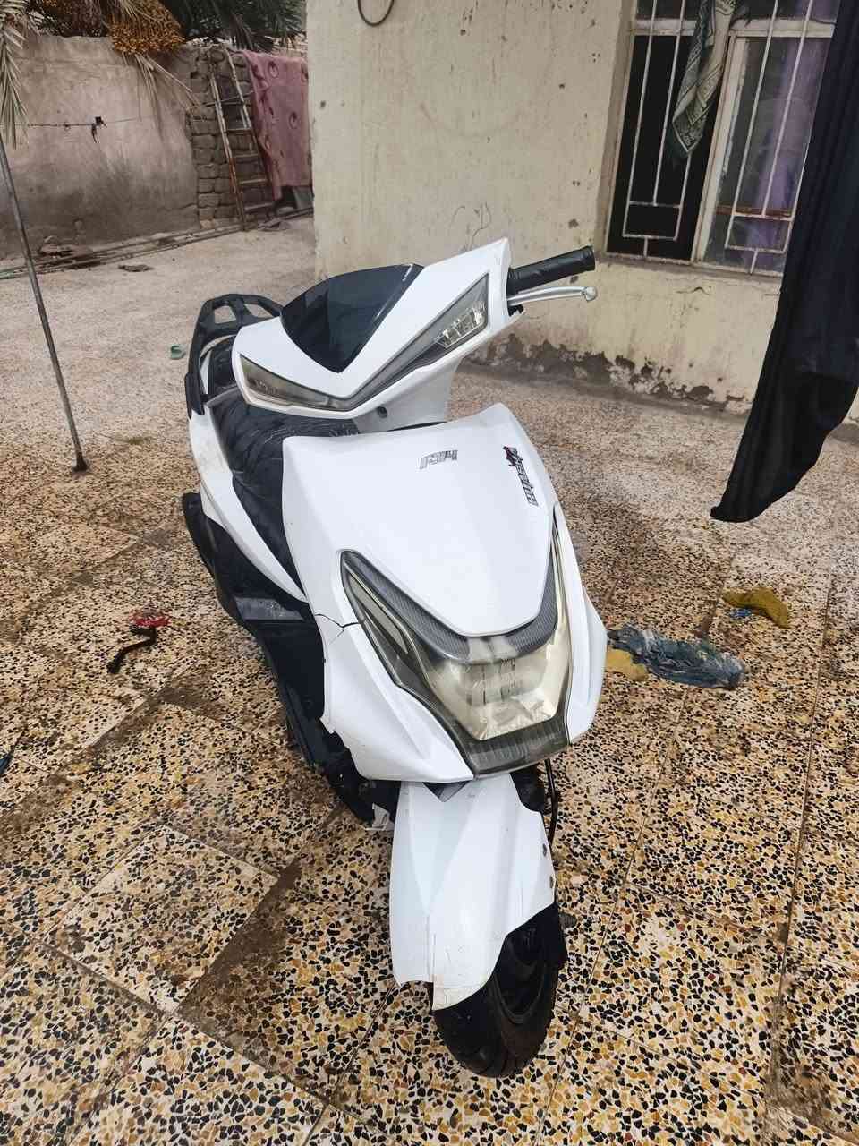 للبيع ب ٤٠٠
***********
