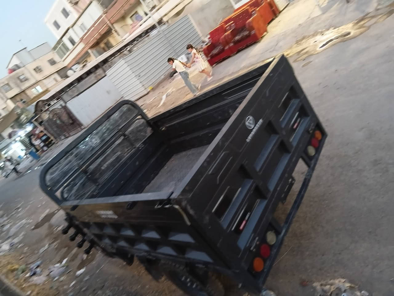 ي السلام عليكم ستوتة شحن كاملة اي نقص ما بيهة اكبر حجم بدي سعر 1700بيهة مجال حك جية مكاني الدورة رقمي ***********

