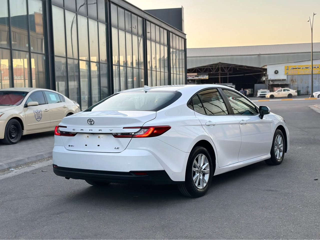 TOYOTA CAMRY 2025 LE HEV
مواصەفات کامێرا بەصمە شاشە تەبرید لەمس ڤۆلیۆم سوکان مۆبایل چارج سێ مۆدی لێخوڕین برێک بەصمە گێچ ئەلکترۆنی تەبرید مەرکەزی دەبڵ گێڕ EVمۆد ڕاداری پێش و دووا و خەتی جادە ڕاداری ئاوێنە تەنها ١٣،٠٠٠ مایڵ ڕۆشتووە سەیارەکە زۆر جوانە هەموو گیانی بەشەرت هیچ نوقسانیەکی تییانیە پێش و دووای کەپسە بێ ناوگرتن بێ ئێرباک بێ پارچە گۆڕاو بێ سارد هەمووی بەشەرت
نرخ :-٢٣٨
*********** السليمانية, العراق
