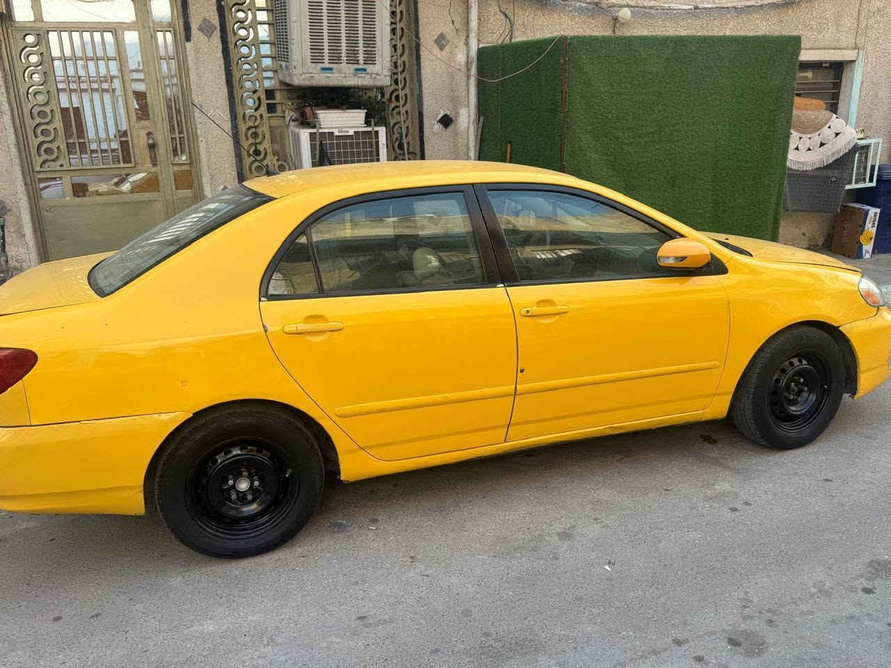 سلام عليكم مصبوغه عام وارد أمريكي حادثها جاملغ امامي جهت الصدر  جهت السايق كفاله محرك وكير جديدات تخم تاير جديد شاشه ودوشمه جديدات السياره موديل 2008 نصبه حلوه وكلش  احلى من الصور المكان بغداد السعر 75 وبيه مجال حك الجيه الرقم ***********
