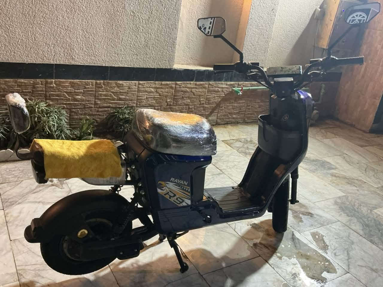 دراجه شحن R9 الريان  موديل 25 
بطاريات جدد ممشى حقيقي 64
دراجه نظيفه وجديده شرط الفحص
سعرها 450 وبيها مجال
رقم *********** مكان ناصريه مركز منصوريه
