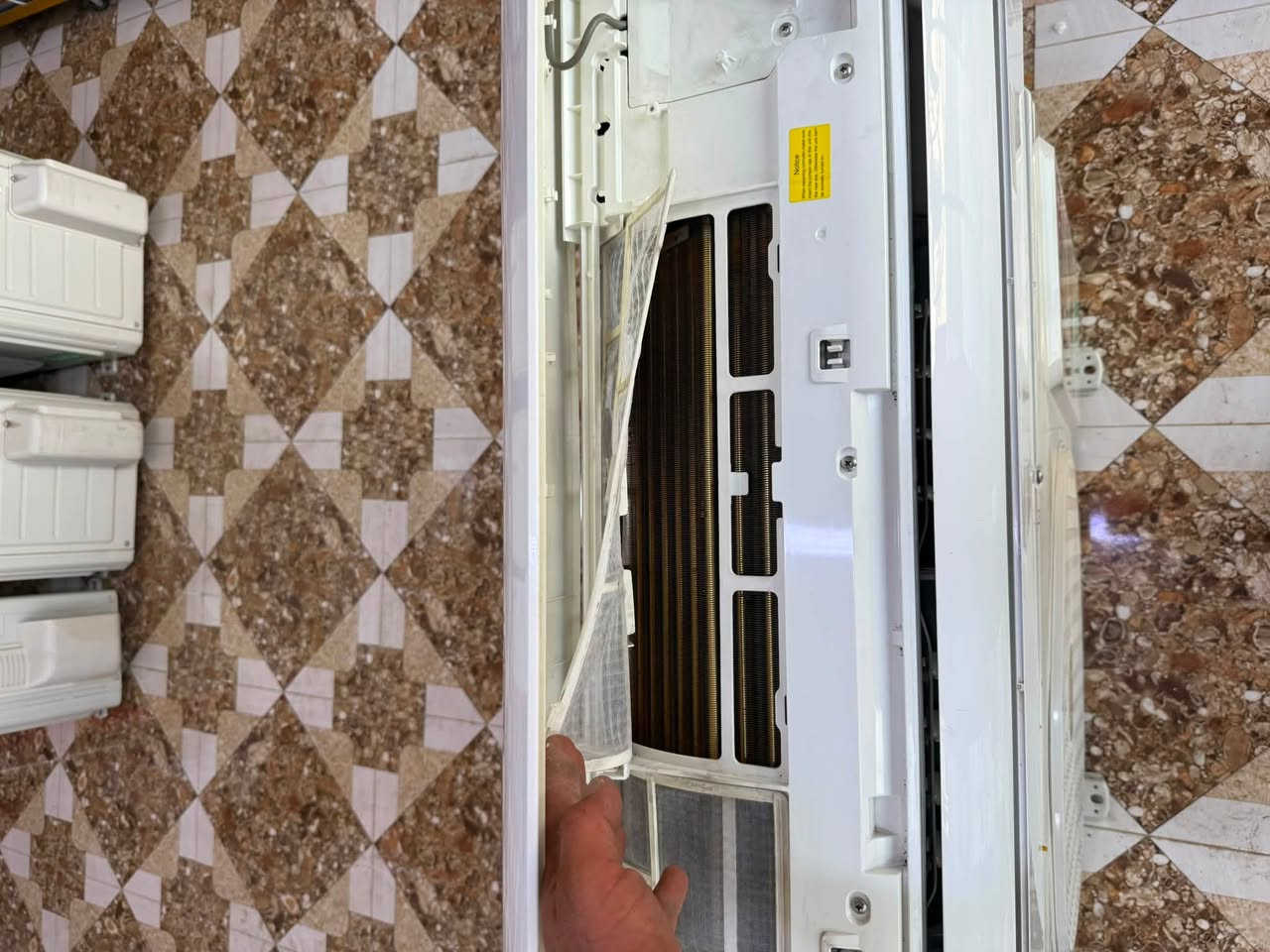 سبالت عدد 2  (طن ونص) توسوت TCL الرمادي شارع الجرايشي خابرني وتدلل ***********
