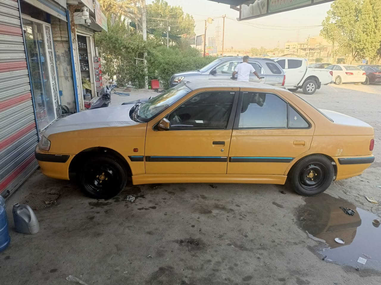 سلام عليكم 

بيجو بارص موديل ١٣

كير مكينه خير من الله

مكينه فرنسي القطره البنص 

تبريد ثلج 

حداديه صدر امامي جديده 

حداديه صدر خلفي جديد 

تخم تأير جديد 

تخم وياله جديد
 
دوشمه كشنات

دوشمه قماره 

باتري جديد 

سنتر لوك 

مكاني بغداد الدوره حي الصحه 

السعر ٣٥$

مصفره هيءه وغرامات 

رقم انكليزي بغداد 

ب اسمي تحويل ثاني يوم 
مكاني بغداد الدوره
***********
