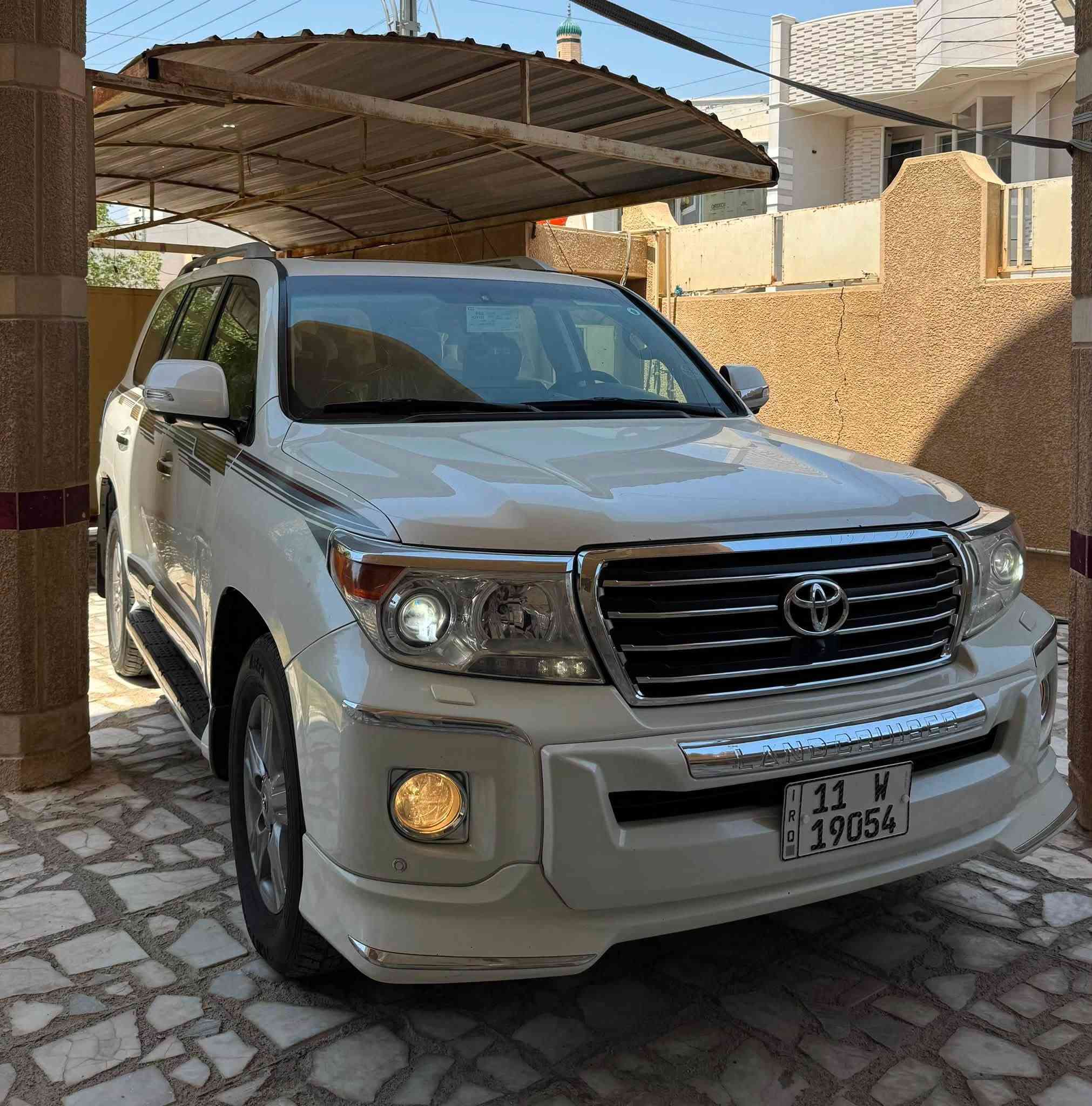 لاندكروز 2014 بلادي .       رقم بغداد بأسمي تحويل ثاني يوم سياره بريم مكفوله موجود السونار بالمنشور سياره كارتون كير مكينه ٦ كفاله وضع شركه ماشيه 135

فول مواصفات  واحد ع واحد معروفه مواصفات البريم 

لون ابيض صدفي
مواصفات  بريم.                      للاستفسار ***********
فتحه تخم تاير 
بصمة تشغيل بصمة ابواب + تشغيل عن بعد 
رقم بغداد
كشنات جلد 
معروفه مواصفات البريم.     السعر 350 وبيه مجال 
                                           مكانه الانبار فلوجه
