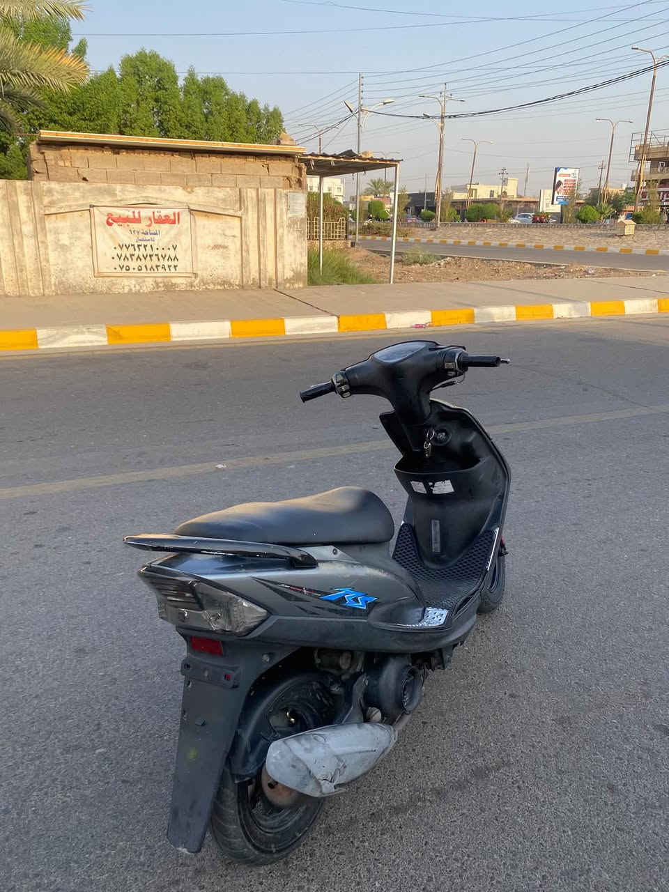 السلام عليكم 

دراجه ماكس عدلة نضيفه والمكينة مكفولة 

الدراجة كلها مابيها شي تجاري 

السعر ٨٢٥ وبي مجال 

العنوان الأنبار فلوجة :***********
