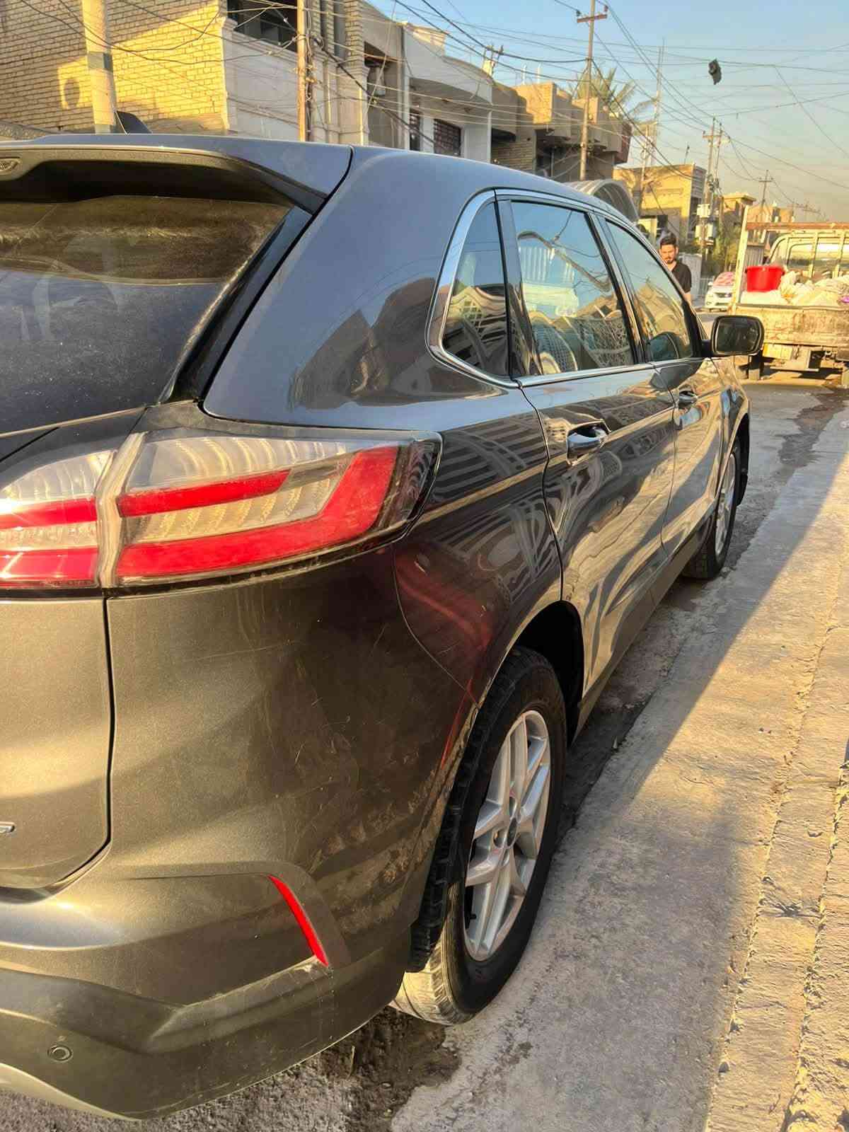 السلام عليكم
فورد ايدج ٢٠٢١
SEL -AWD 
ماشية ٩٥ الف كيلو
وارد امريكي/ دعامية فقط بدون صبغ 
محرك ٢٠٠٠ تيربو
رايدها ١٧٠ 
*********** التواصل واتساب
