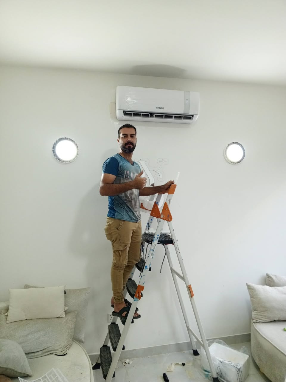 ورشه تبريد متنقله في بغداد 🌐 
لتنصيب وتركيب سبالت ❄️ وفتح سبالت ❄️ وغسل وتنظيف جميع انواع السبالت 💧 
📍(نصلكم جميع مناطق بغداد 🌐)
////////////////////////////////////////////////////
📌جزء من عملنه في منطقه الاسكان / والمنصور
✅ تم تنصيب سبالت نوع اوكس شركه الثقه 2طن تحكم بالامبيريه 
✅ وتنصيب سبلت هايسنز كنتوري 3طن
✅ فتح وغسل سبالت اخرى عدد 3
✅ سرعه في إنجاز العمل المتقن
✅ وجوده في العمل مع ضمان 

⭕ للتواصل عبر الرقم 
📱*********** واتساب ✅ 
او مراسله الصفحه 📩
