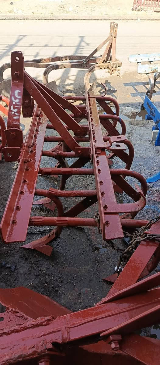 بيع وتصليح الالات الزراعيه خرمشات جديده  ام 11 و 9 ومرازات تك وام الثلاثه كلو نظام حديث وشفتات ثقيل موقع المحل  صناعه المعارض قرب شارع البراوي يم حكمت الحيمجي محل الحاج عبد وأبو أيوب 
 ***********
