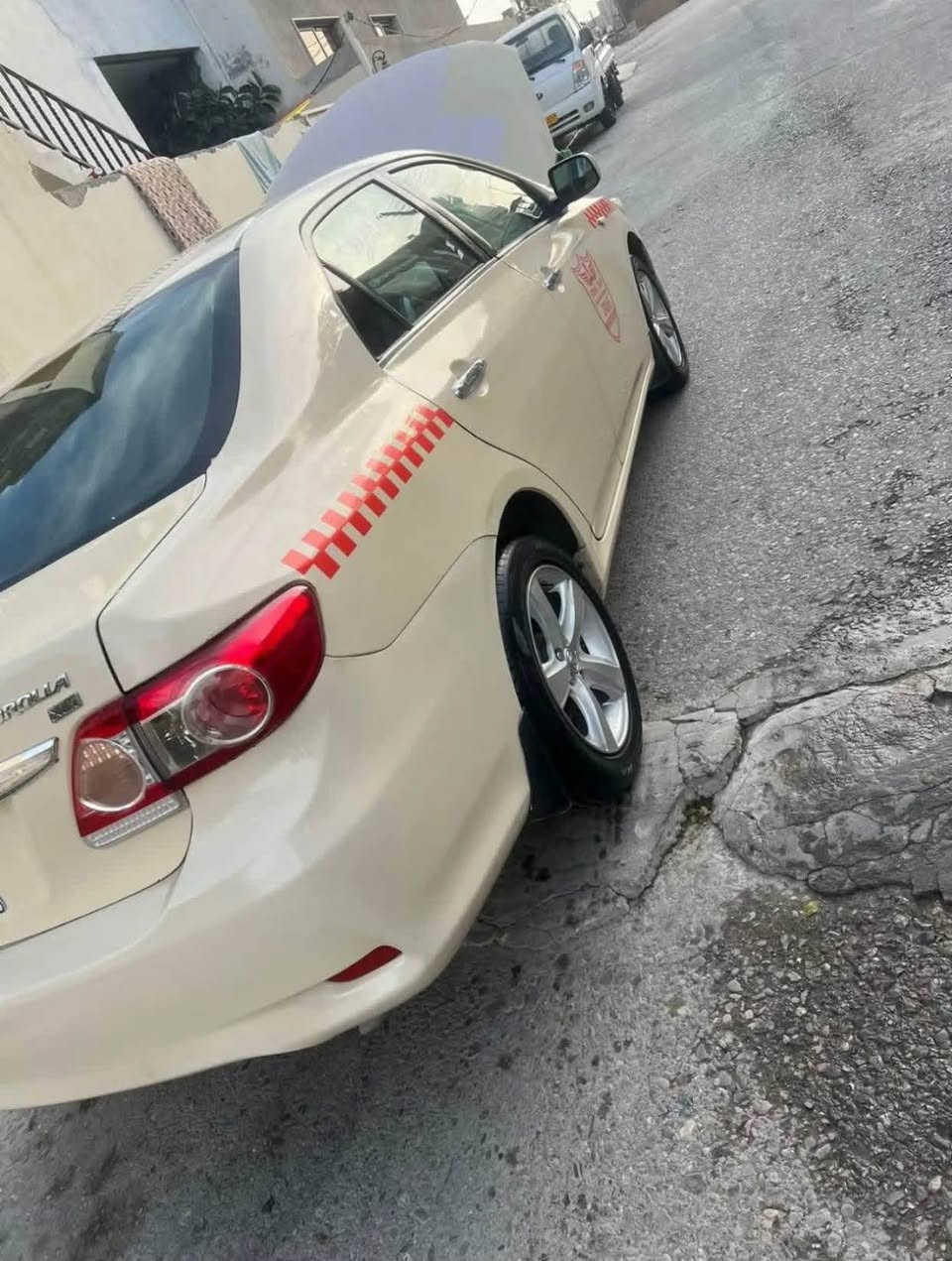 بیکاشۆ٢٠١٢دەپارجە لەپاش دەپارجەی پەلەیەک بۆیاخی لەچاملخی دواوە پیشی کەپسە لای دەبەی ئاویش نیتی پشتی جەمپەکی خەفیفی هەیە بەناوی خۆمە هەموو شتی نویە هەزەی هەتا ٢٠٢٧مانگی٦نویە داوای ١٢٠کەمەک مەجال گەر مشتەری نی سەرم مەیەشینە ژ.م *********** أربيل, العراق
