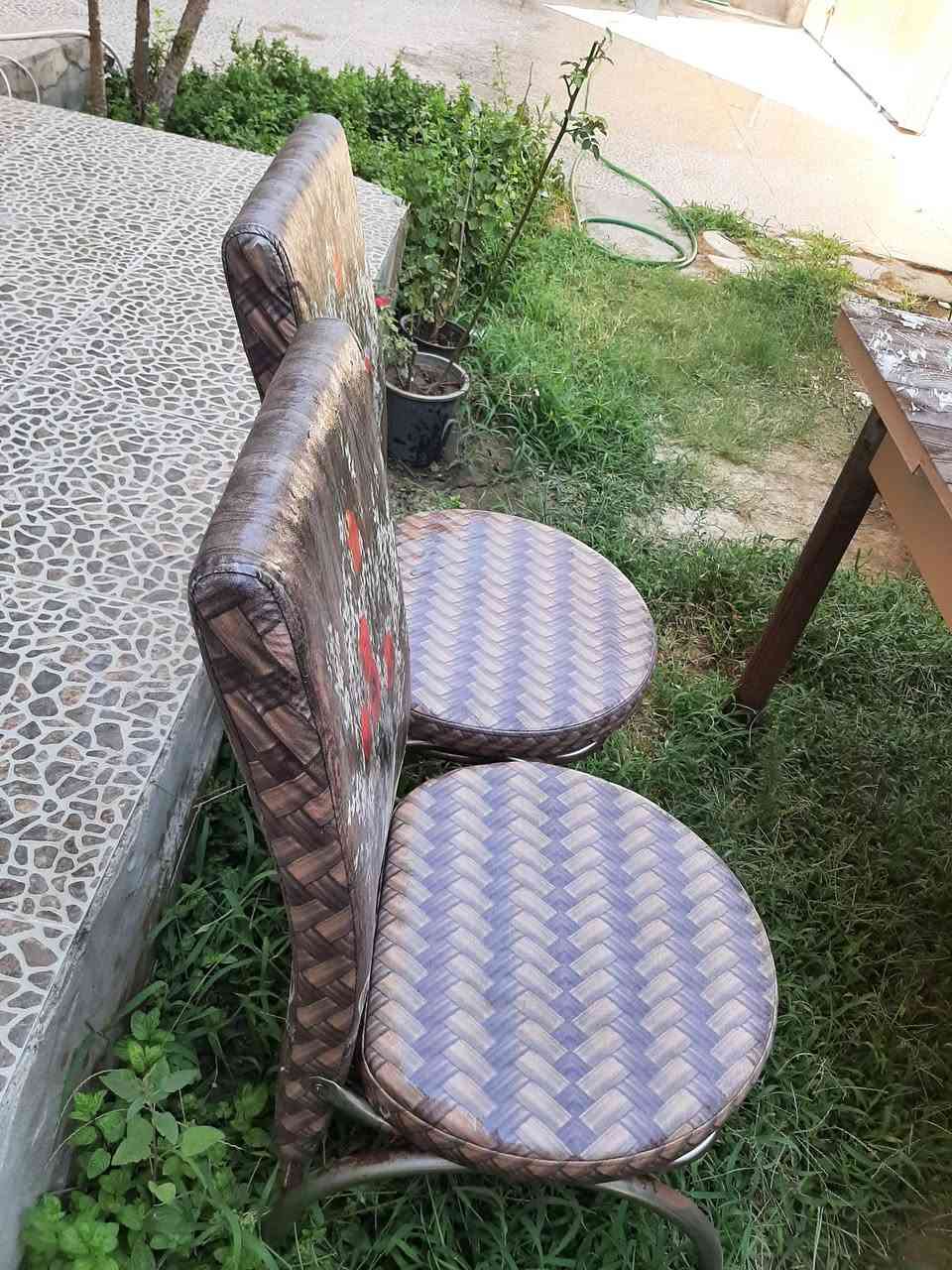 ميز مع ٦ كراسي نضيف بسعر مناسب ٦٠ الف فقط .
موصل ايسر
***********
