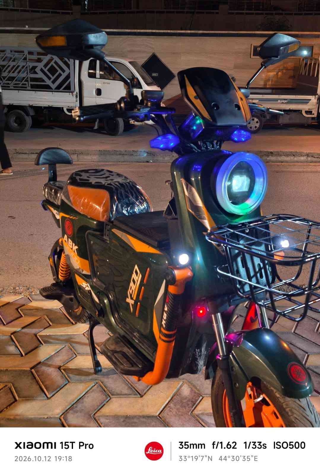 X900 • ٥بطاريات • شاحن اصلي