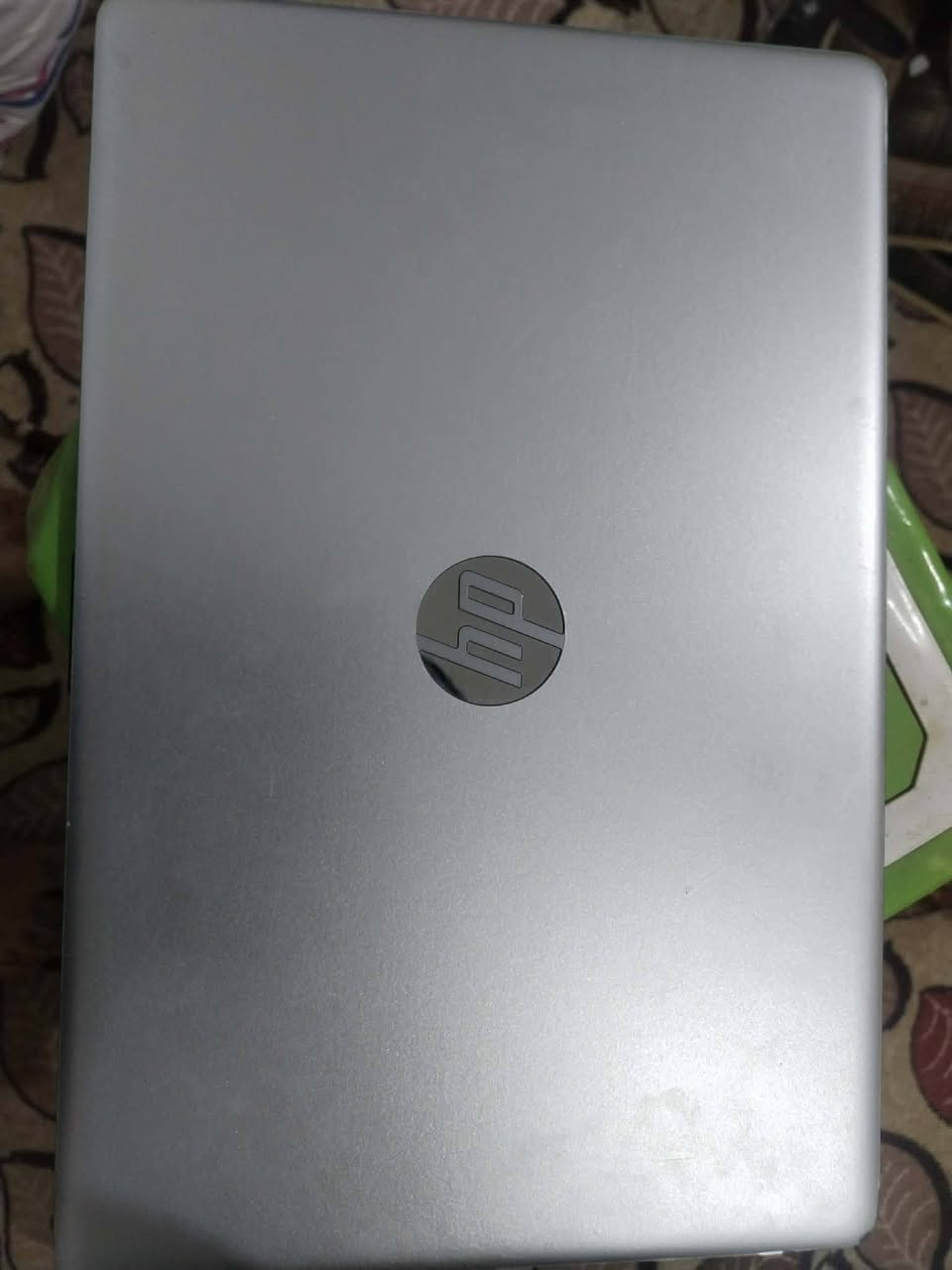 حاسبة hp نظيفة ما متعوبة
بطارية ساعتين ونص 
سعره ٢٢٥ قفل
***********
مكانه سماوة
