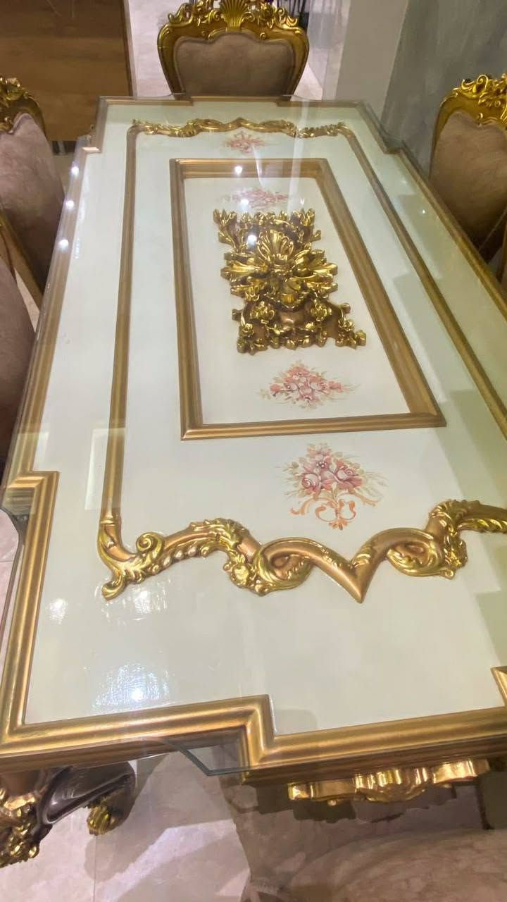 السلام عليكم
ميز طعام مصري دمياطي اخو الجديد خشب زان حفر مذهب ٦ كراسي شاموا لون مميز
٨٥٠ الف نهايته
المكان بغداد شارع فلسطين غير متواجد عالفيس
للتواصل ***********
