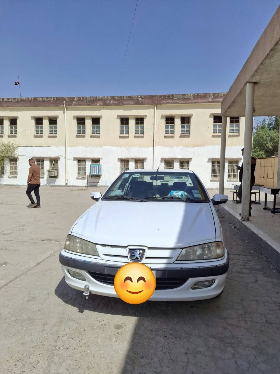 سلام عليكم...
بيجو بارص موديل 2017 سياره ماشيه 168 الف  بلادي على ايدي من الشركه باسمي تحويل ثاني يوم سياره بيها صبغ نص جامغ خلفي وشبر بالحوض مثل ما موضح وصوره الحادث موجوده بالمنشور وجنطه شويه بيها بارد مثل ما موضح همين 
قبل فتره صار عندي ضعف بالمكينه كامت تنقص دهن وديتها كالولي بيها خيط تبخير بس المكينه صافيه كلش صدر امامي 100/100 غرفه نضيفه امانه الله تايرات 90% نظافتهن 
مكاني بغداد ابو دشير السعر 50 #وبيها_مجال للشراي
*********** واتساب واتصال
*********** واتساب فقط
رحمه الله من ترك كلمه طيبه
