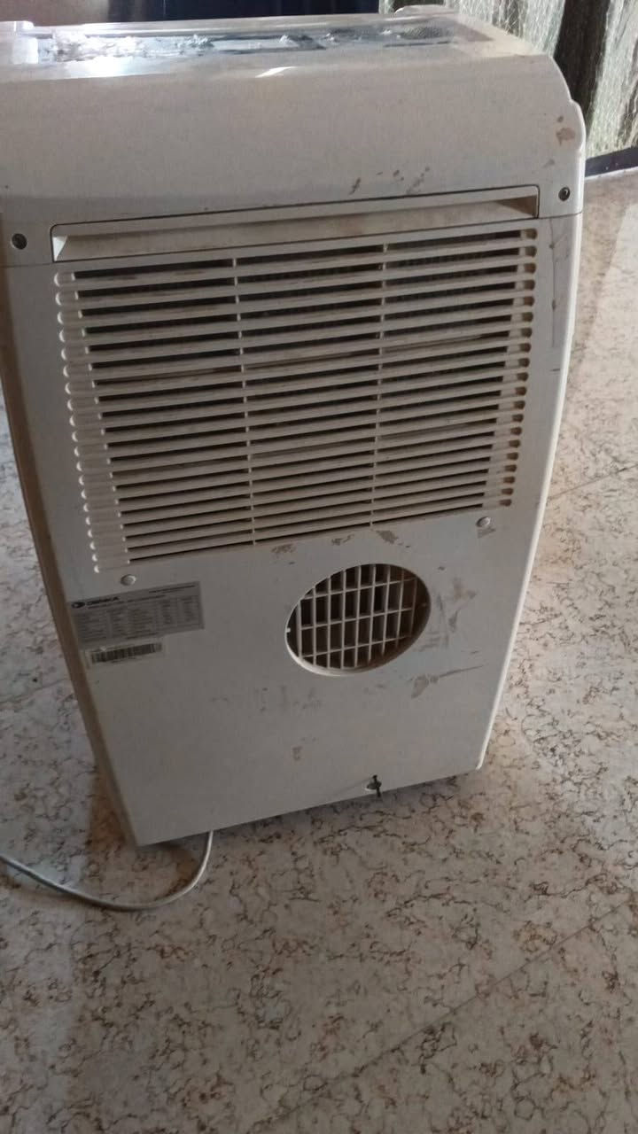 سبلت للبيع نظافه فول وضمان كامل العنوان بهرز للاستفسار
الرقم  ‏‪***********‬‏
