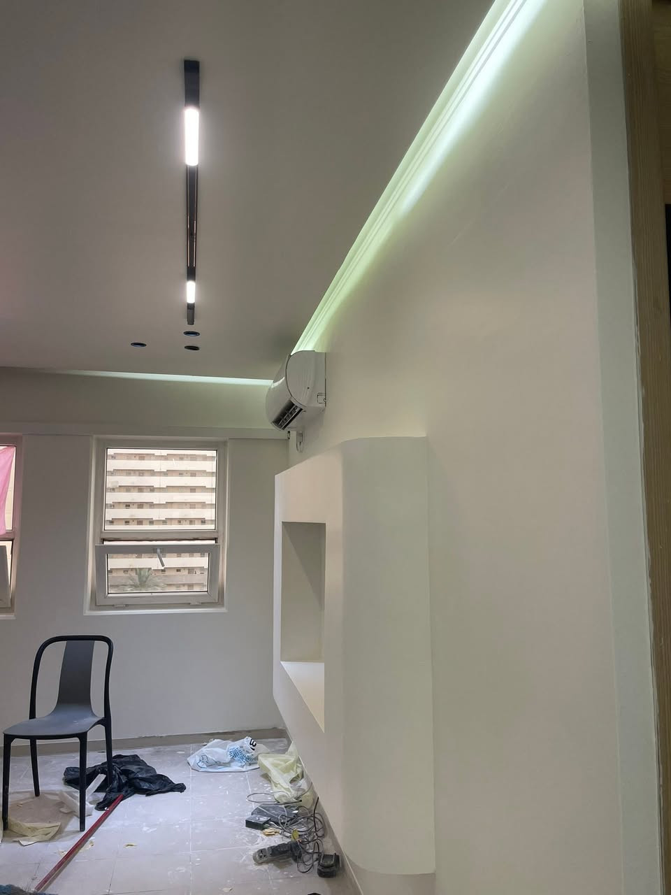 ✨ عمار حسن
ديكور مغربي بلمسة فخامة ✨
شغل مرتب • ذوق راقي • تنفيذ احترافي
📍 بسماية
📞 ***********
