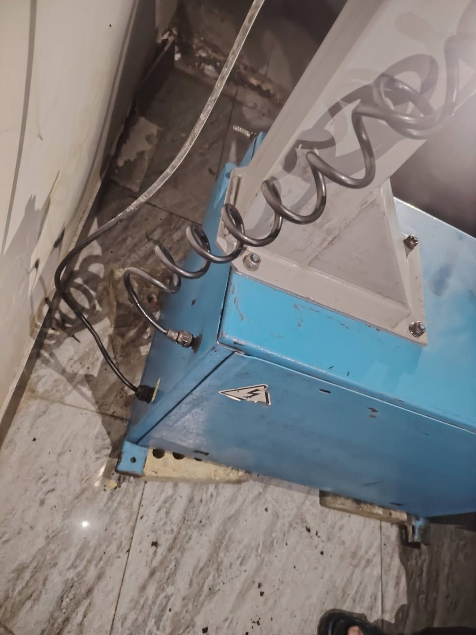 سلام عليكم خوان خالعه ٢٤ نضيفه كلش شخاله اي نقص ما بيهة وكمبريسر ٢٠٠ التر بنزين شغال وبطل رغوه كلهن ب ٧٥٠ الف
عنوان بغداد زيونه رقم  ***********
سلام عليكم خوان خالعه ٢٤ نضيفه كلش شخاله اي نقص ما بيهة وكمبريسر ٢٠٠ التر بنزين شغال وبطل رغوه كلهن ب ٧٥٠ الف
