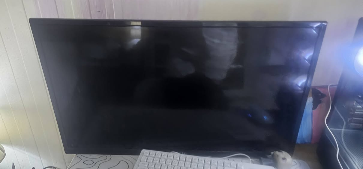 بي سي للبيع جديد هو واغراضة كامل جديد كارت شاشة ٥٠٥٠ti
معالج reyzen 5 5500

باور سبلاي ٨٥٠ واط

ماذر بورد b550 يدعم الانترنيت 

مبرد مائي رامات 32gمساحة ٢تيرا بايت
*********** رقم الاتصال
