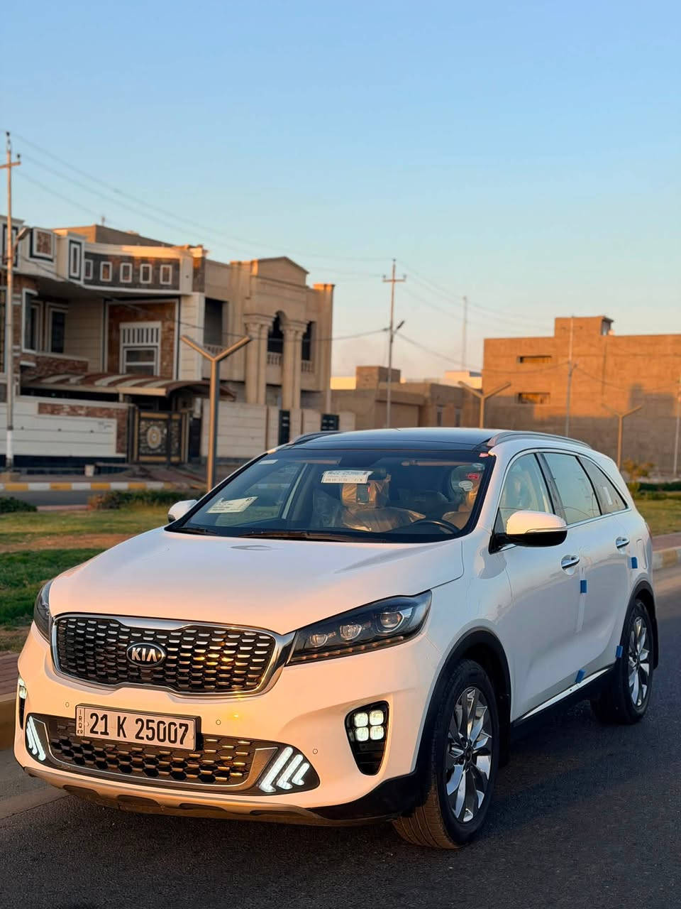 🚘 سورنتو 2019
🔹 خليجي 1/1 — فول مواصفات
🔹 محرك V6 سلندر
🔹 ماشية 82 ألف كم حقيقي وقابلة للزيادة
🔹 مكفولة كفالة عامة من كلشي
🔹 بونراما + بصمة تشغيل
 شحن لاسلكي 
🔹 كشنات كهرباء 2
🔹 كشنات جلد  + خط برتقالي، وبعدهن بالجيس
🔹 صندوق كهرباء ⚡️
🔹 حساسات + كاميرا خلفية
🔹 تحكمات ستيرن
🔹 ويل كروم
🔹 هندبريك بالرجل
🔹 فول مواصفات السورنتو المعروفة

السيارة حيل جديدة وعلى وضع الشركة

* كير ومحرك وكشر كفالة
* لا بارد ولا صبغ
* تخم تايرات جديدة، متبدلة قبل كم يوم ولأول مرة
سياره بعدها بلزكات شركه 
📄 رقم سليمانيه مميز دولي جديد تحويل مباشر 
هزة وسنوية جدد

💰 السعر: 233$
وبيها مجال بسيط للشراي

📍 العنوان: الرمادي

📞 للاستفسار: ‭***********

