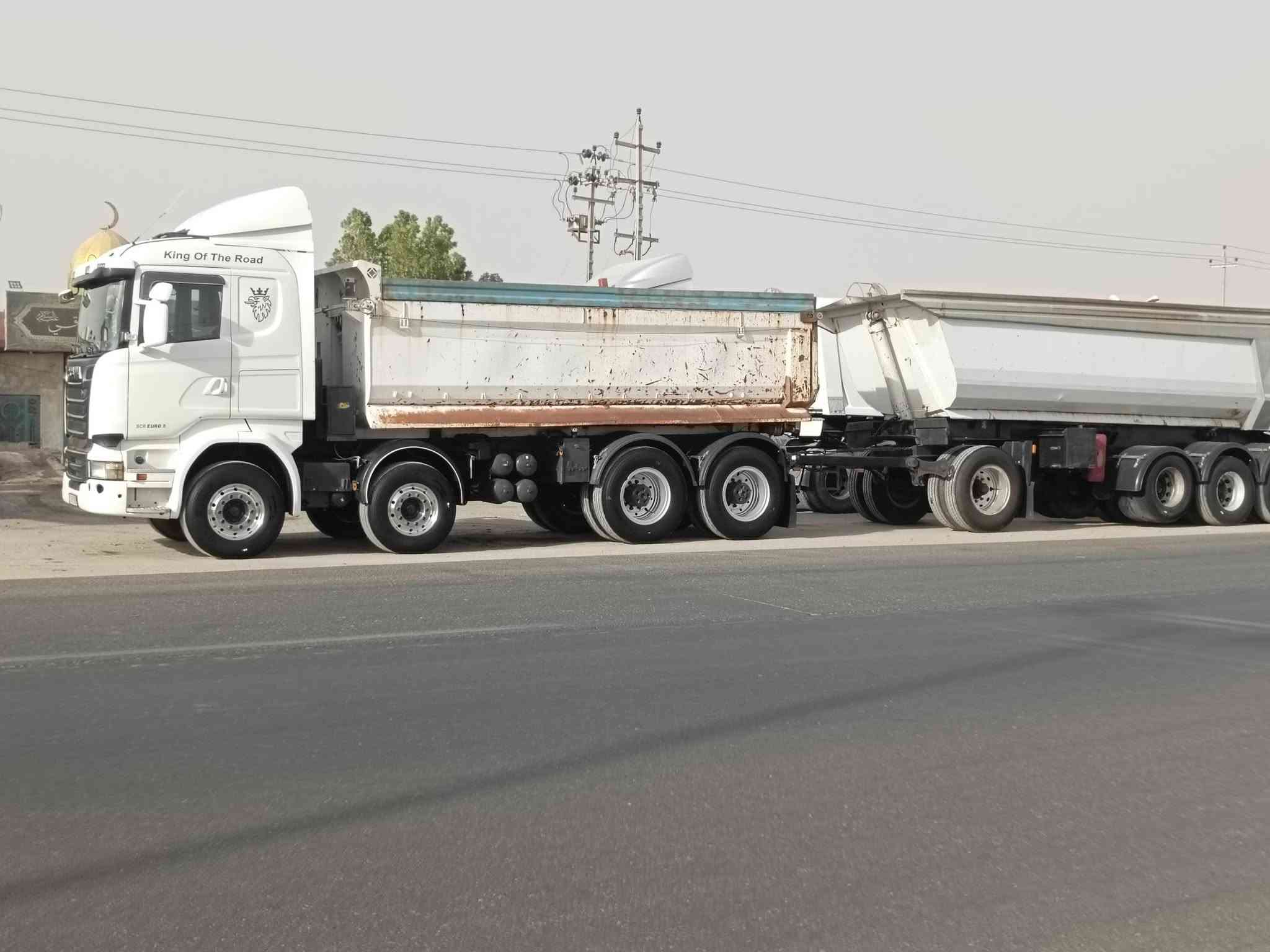 سلام عليكم سياره للبيع مديل 20014اصل مسجله 2017 مكينه 500 اثمانيه كير ألف O  مجموعه 26 خفيفه سياره جديده سعره قاطره ومقطوره 6 شدات وبيه مجال للستفسار ***********  مستعجل على بيعته
