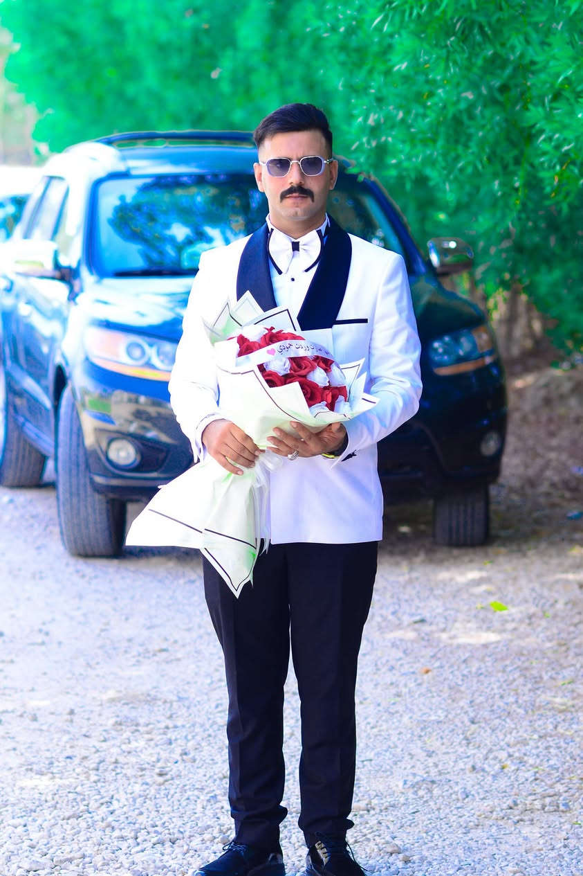 📸 تصويرنا من منطقة البركات – #قرية_الجاسور
بأجواء عامرة بالفرح والمحبة، نوثّق خطوبة 
الأخ الغالي #محمد_صالح_جاسم_البركي، بحضور السادات والمشايخ والأجاويد وأهل العمام، في مشهد يجسّد أصالة أهلنا وترابطهم.
#وكان_التجمّع_في_مضيف_الحض_والبخت، 
#مضيف_المرحوم_السيد_حسين_آل_سيد_حرامي_الزاملي، الذي جمع الأحبة والأهل في مناسبة مباركة.
ألف ألف مبارك للأخ الغالي محمد صالح جاسم البركي، ونسأل الله أن يجعلها خطوبة مباركة وبداية حياة مليئة بالسعادة والهناء. 💍
المصور إياد العبيدي
📞 ***********
