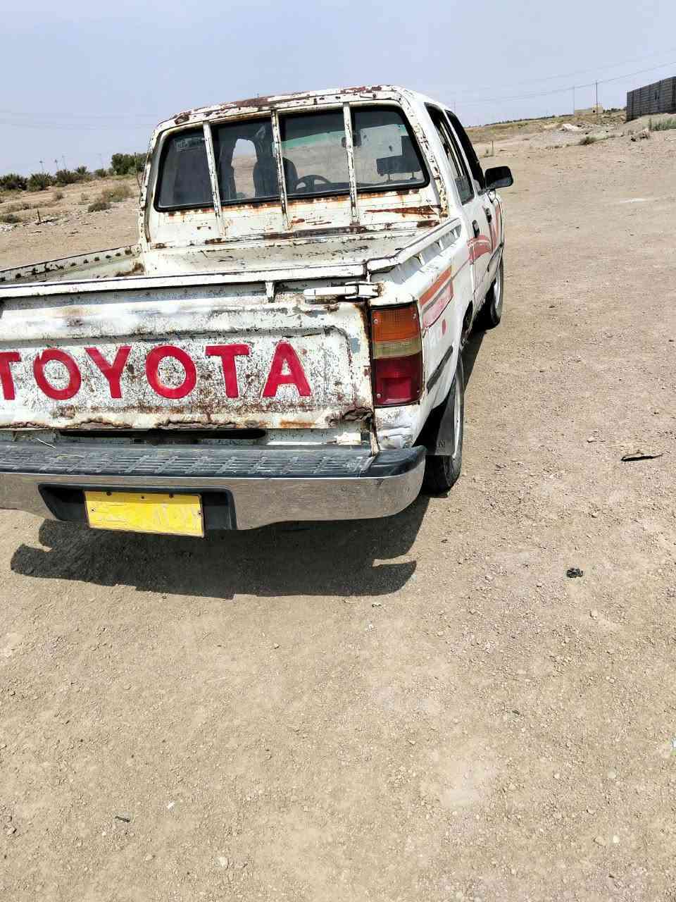 بيكم تيوتا 91  سياره جاهزه بلاديه مكينه وكير جاهز بدون تحويل رقم صداني سعره 28 وبيه مجال***********
