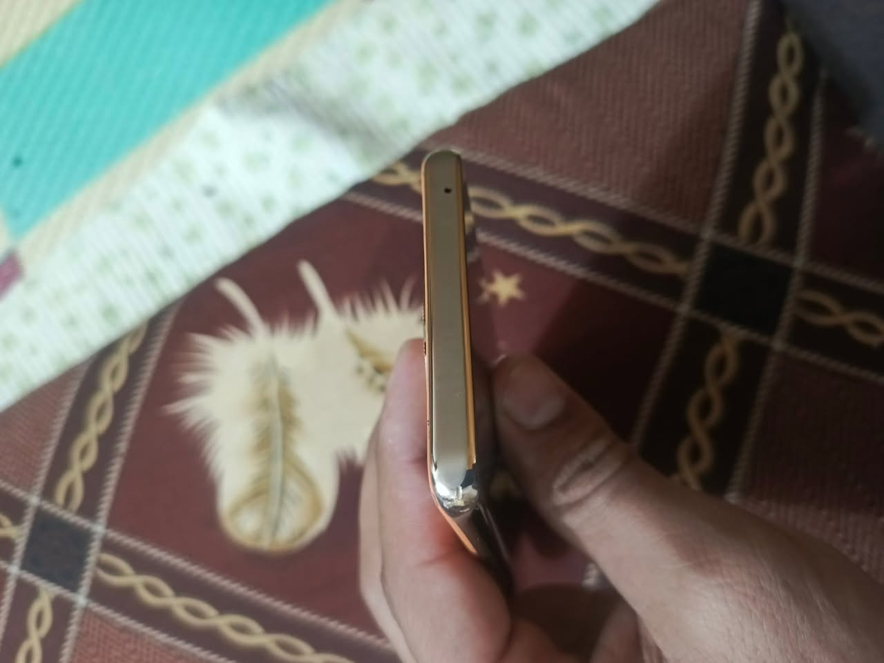 هونر X9b • ١٢ رام ٢٥٦ جيجا • سماعات معطلة