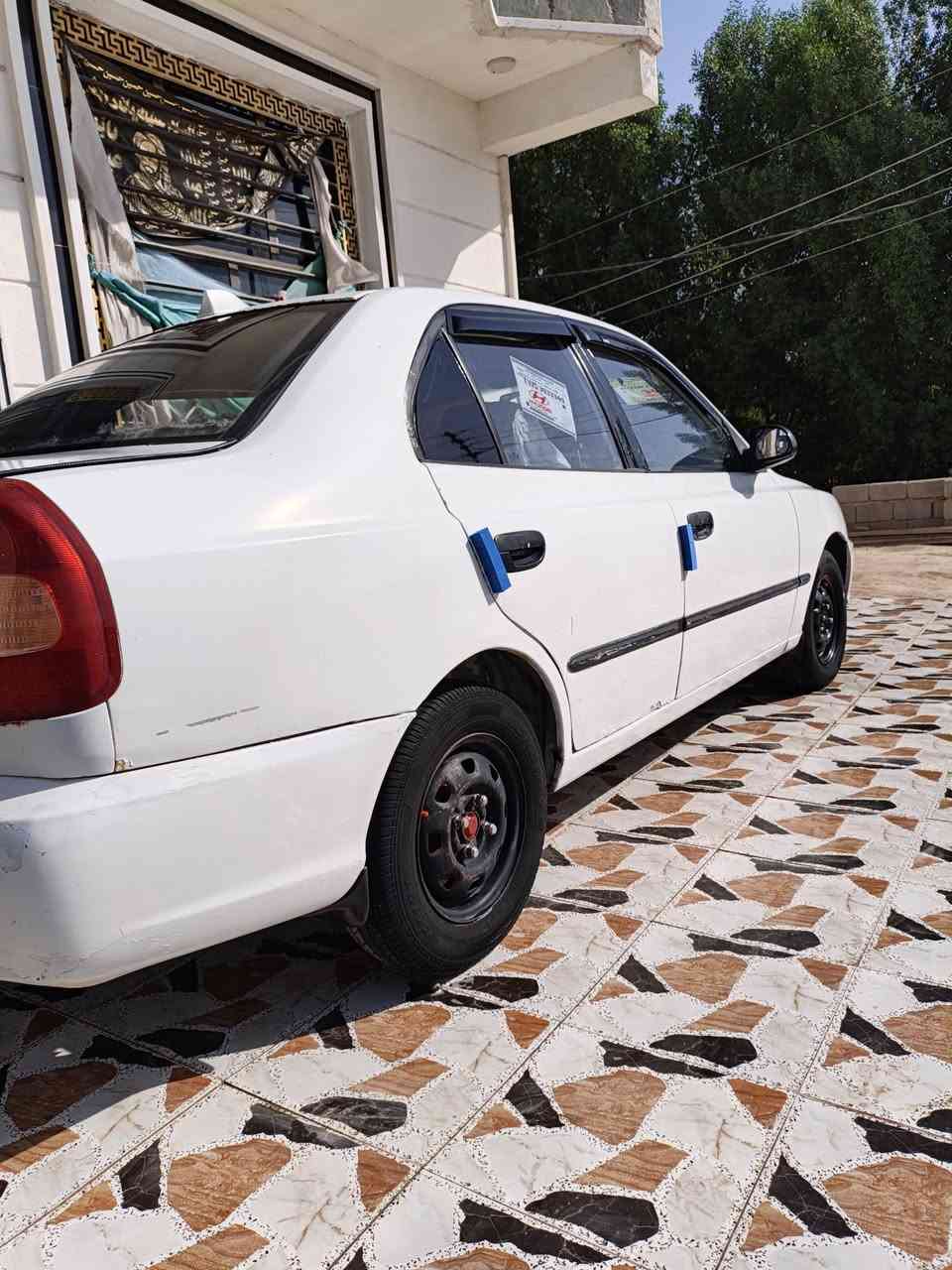 السلام عليكم سياره اكسنت لبيع موديل 2000 رقم بابل تحويل مباشر كير ومحرك خير من الله حداديه جاهز منظومه زنون جديد كهربايات كله شغاله السعر 32 وبيه مجال العنوان كربلاء طوريج رقم الهاتف ***********. مگلف بالنشر الخاص مغلق
