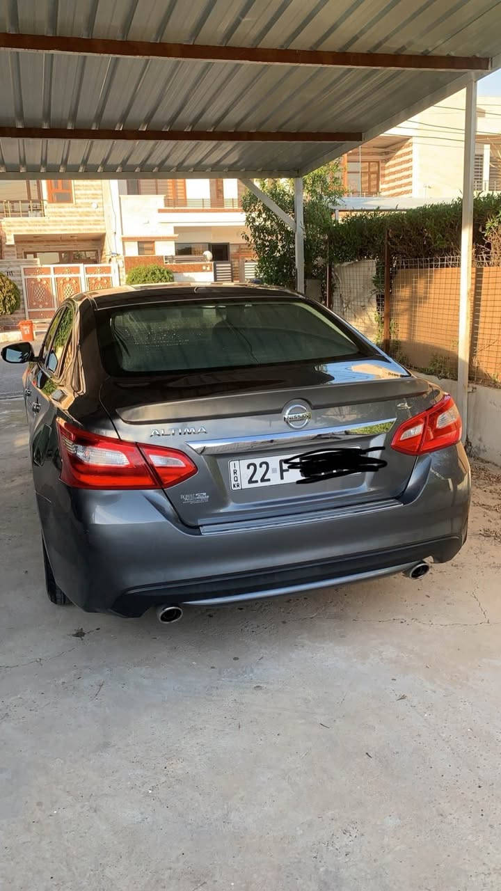 فوفوله بس سلايت نيه 
رويشتوه108 KM
رقم سنوي هموي نويه
٣پارجه پيشى  سبغه
١پارچه ليدرايه ٢پارچي دي كورايه
شاسي هيجي نيه بةس توزةك بتانةي هةية
بسمةيه
شغاله
سوكان هيتةره
كوشين هيتةره
حساسي تةنيشتةكاني
٤تاي نويه
ويل كرومه
ناونيشان هه ولير
*********** أربيل, العراق
