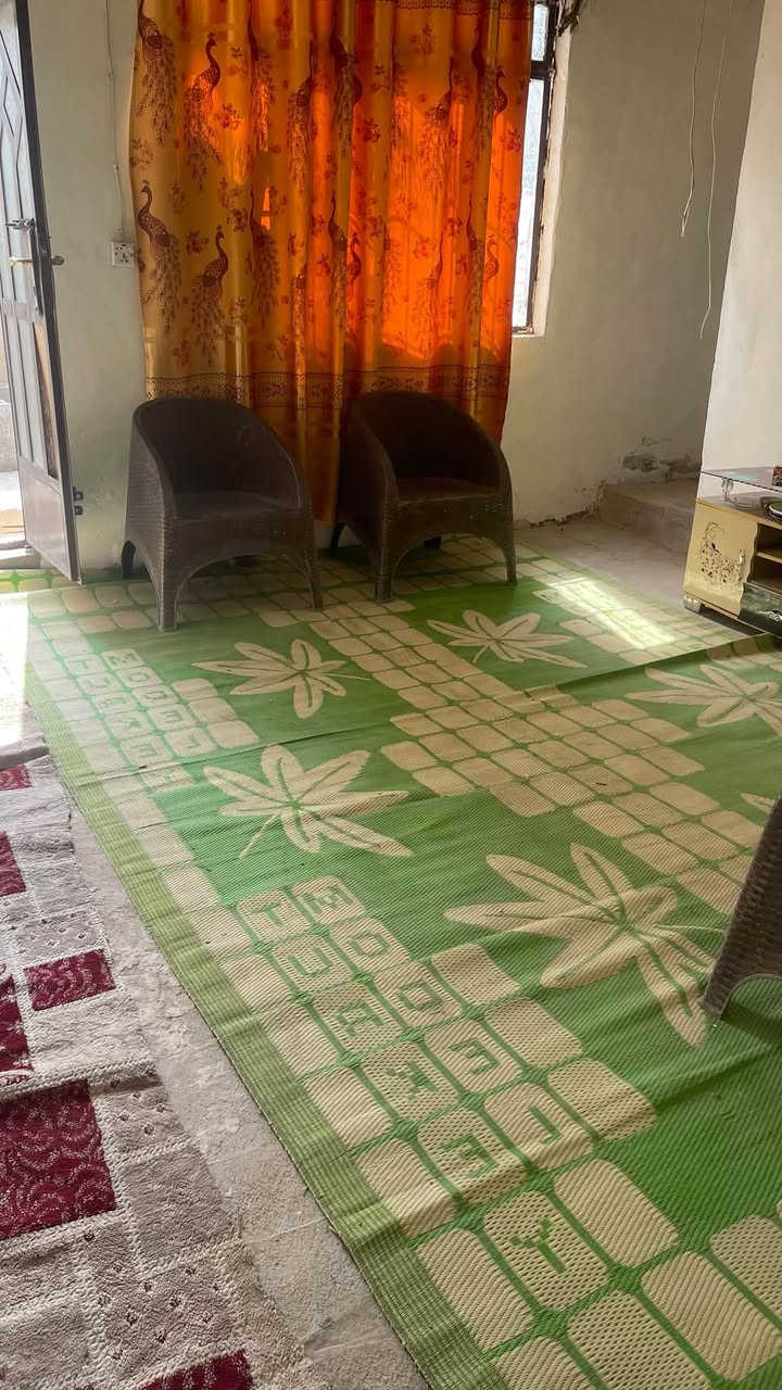 قرب مطعم الماعون • ١١٠م • بحاجة سقف