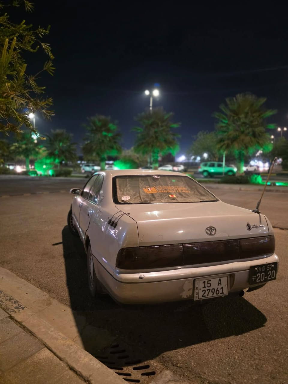 ابيض لؤلؤي محجل  تبريد جاهز
محرك بطه 2500 ديلكو دهن كله نوع جيد

تخم تاير 
تبريد ويه السويج ثلج ❄️ 

حداده وباتري 

كهربائيات كلها شغاله وعلى وضع الشركه 

كاعيه جلد 

غرفتها جديده 

عنوان كربلاء حي الحر

السعر 50وبي مجال ماتشتري لا تعلق السوك بي اشكال
***********
