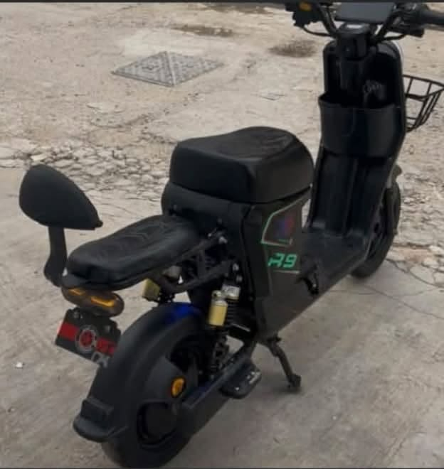 R9 • موديل ٢٠٢٥ • خمس بطاريات