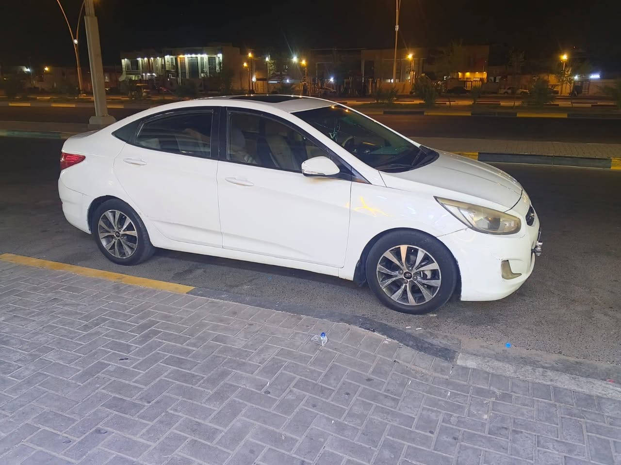 اكسنت موديل 16فول مواصفات كير مكينه تبريد كهربئيات تخم تاير رقم بصره سنويه جديده2028بسمي بيهاصبغ فقط المداكر الخلفيه فقط الباقي كله كفاله ماشيه 150مكينه 1600تحويل ثاني يوم السعر75العنوان القبله*********** البصرة, العراق
